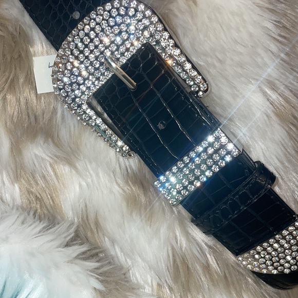 🔥 Faux 🐊 Croc Rhinestone 🤠 belt’s ✨ 💎 - Picture 3 of 6